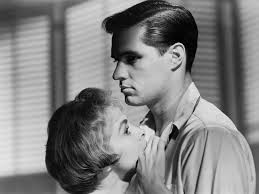 Marion is sure there must be more to life than her dead-end relationship with Sam.