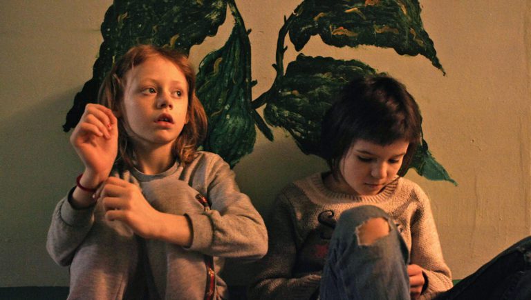 A-House-Made-of-Splinters_SimonLerengWilmont_courtesy of Final Cut for Real