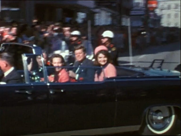101_Assassination_JFK_OneDayInAmerica_35_R