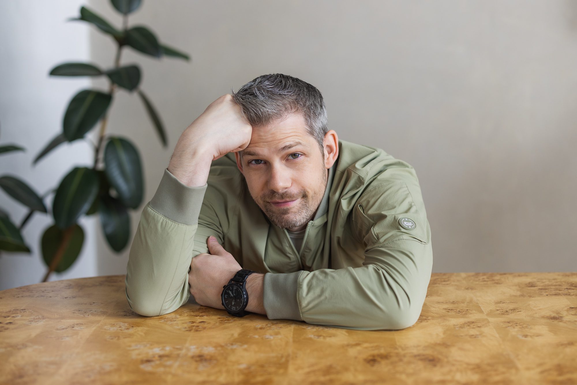 From D.C. To Korea, Jesse Collin is back as Dodge in The Recruit Season 2